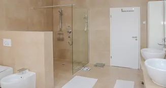 von_poll_real_estate_property_24076010-02_image_17