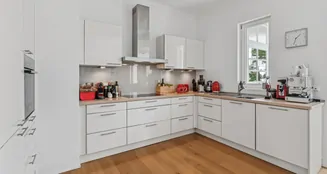 von_poll_real_estate_property_25076029_image_9