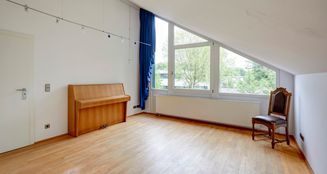 von_poll_real_estate_property_24076022-1_image_18