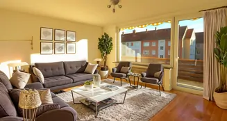 von_poll_real_estate_property_24076053_image_0