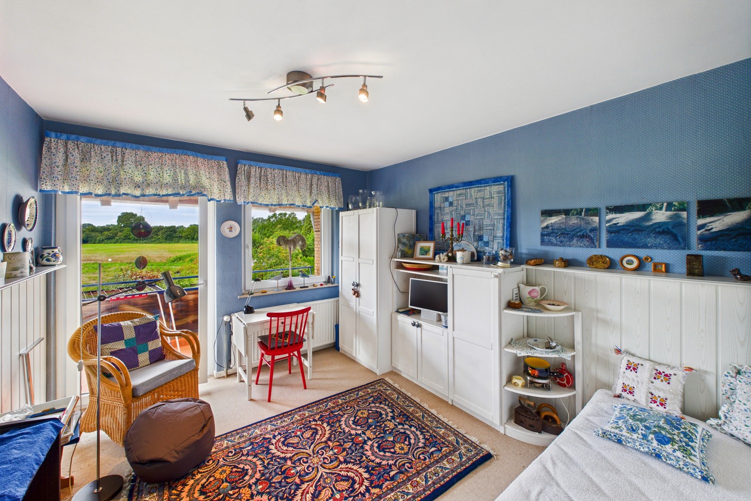 Schlafzimmer 1