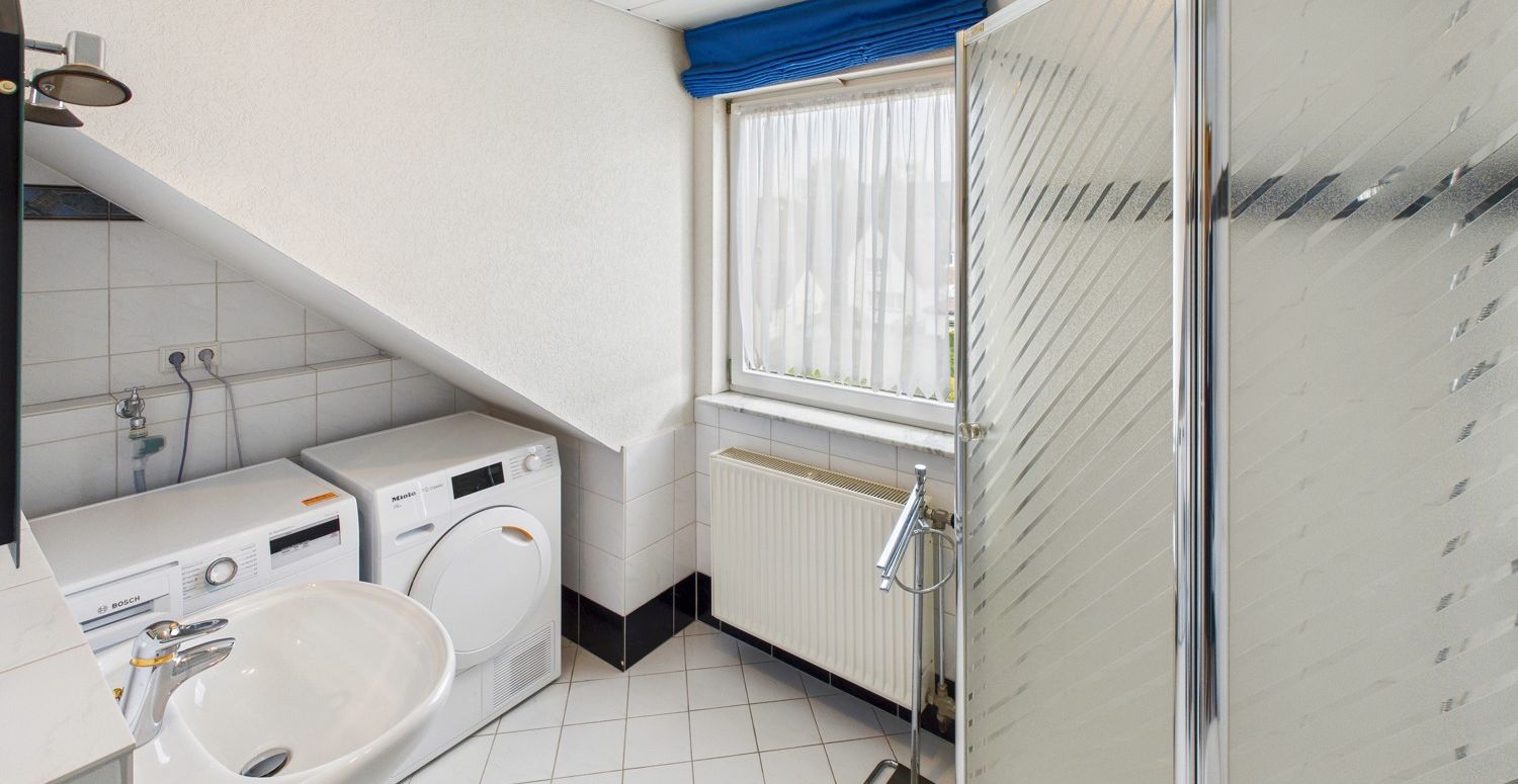 Badezimmer DG