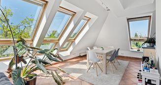 von_poll_real_estate_property_25076026_image_2