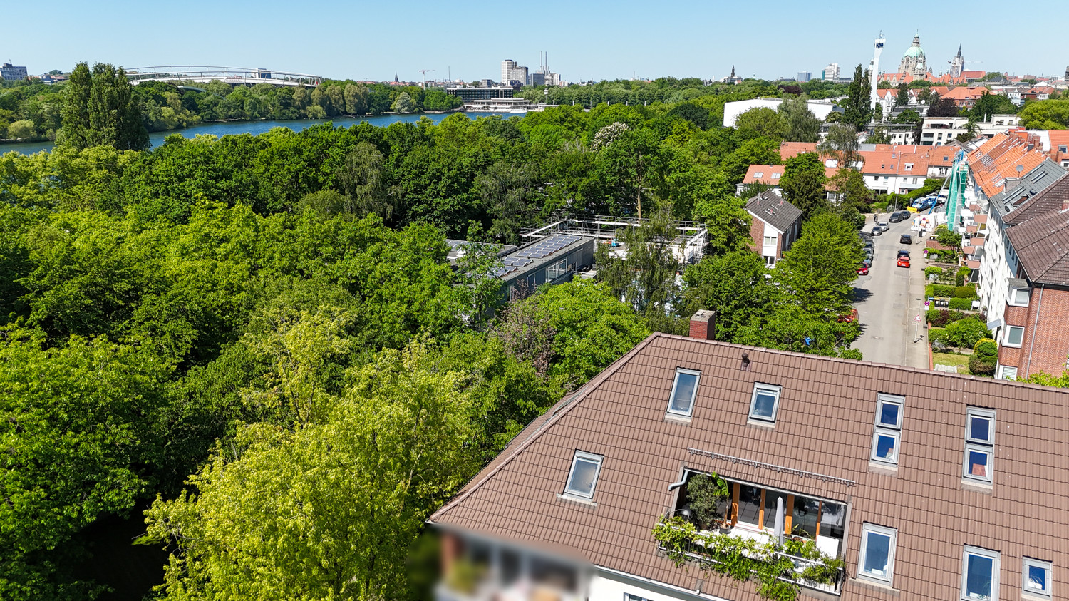 Blick auf die Terrasse und Maschsee