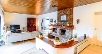 von_poll_real_estate_property_25076013-1_image_3