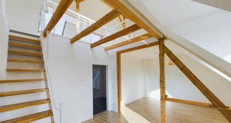 von_poll_real_estate_property_25076004-1_image_0