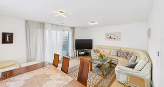 von_poll_real_estate_property_25076024_image_6