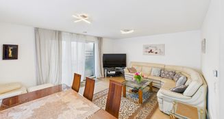 von_poll_real_estate_property_25076024_image_5