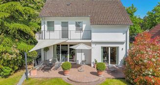 von_poll_real_estate_property_25076023_image_0