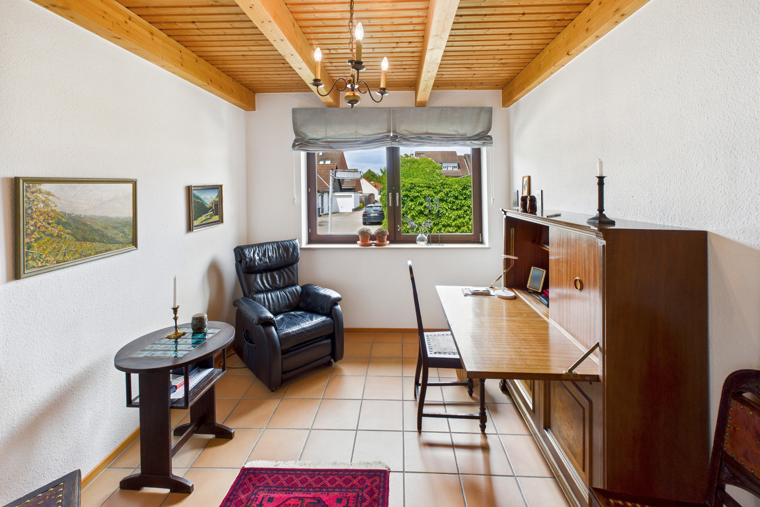 Büro EG