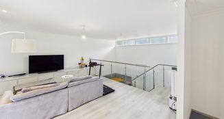 von_poll_real_estate_property_25076039_image_1