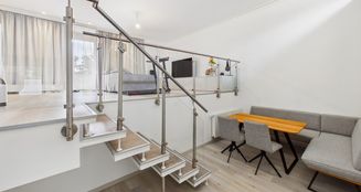 von_poll_real_estate_property_25076039_image_0