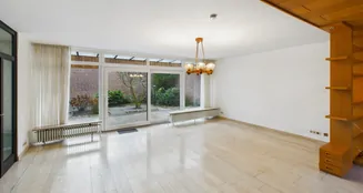 von_poll_real_estate_property_25076061_image_1