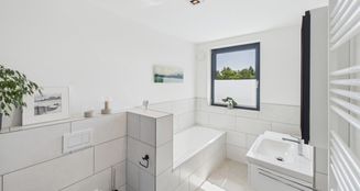 von_poll_real_estate_property_25076032_image_8