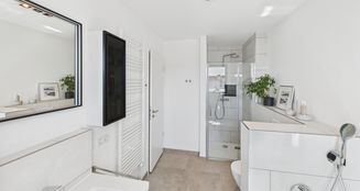 von_poll_real_estate_property_25076032_image_9