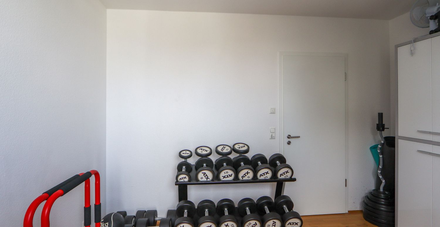 Schlafzimmer/Hobbyraum