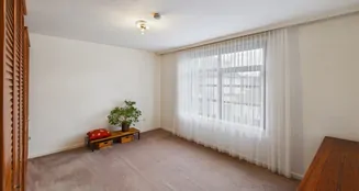 von_poll_real_estate_property_25076060_image_5