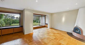 von_poll_real_estate_property_25076059_image_1