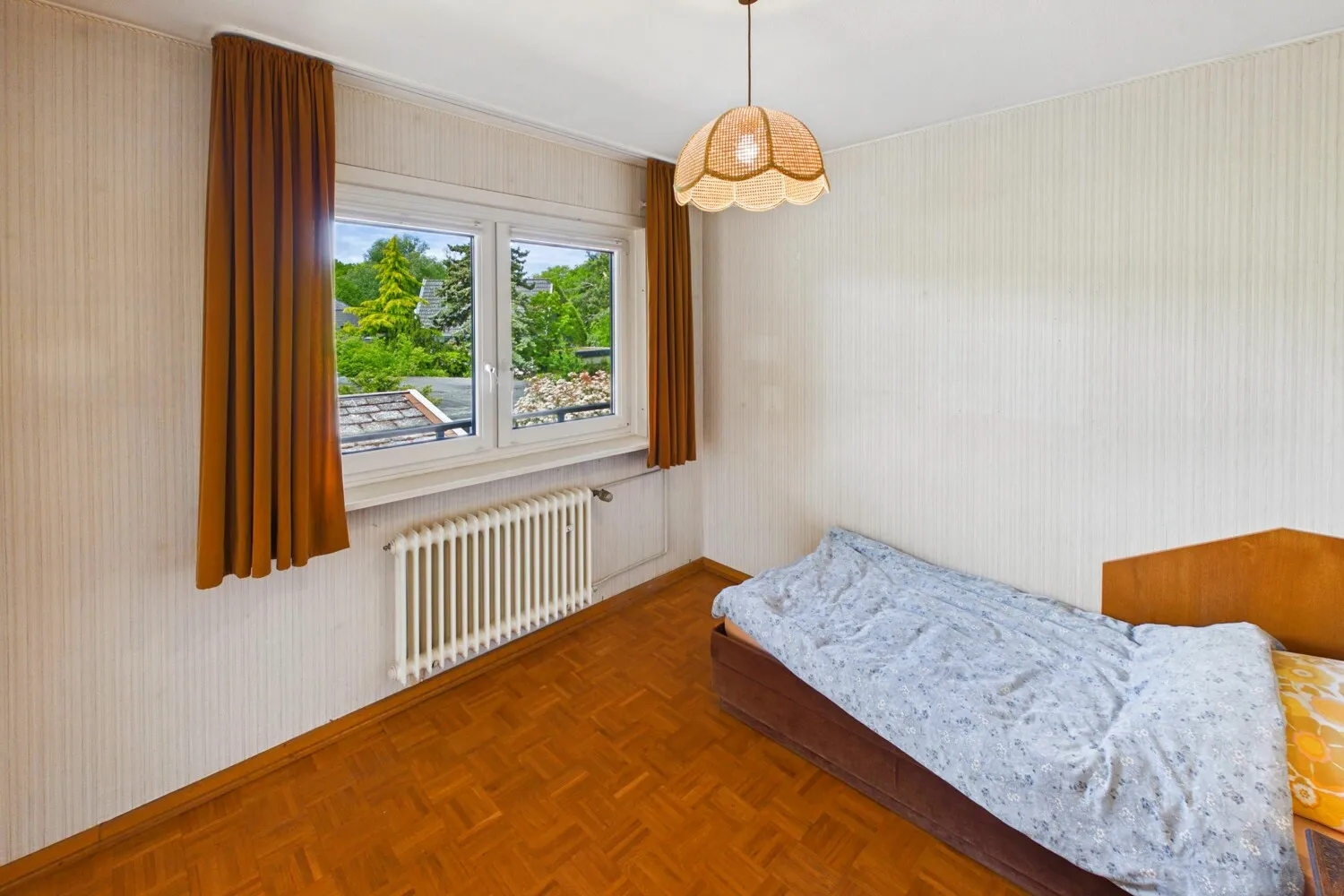 Schlafzimmer OG