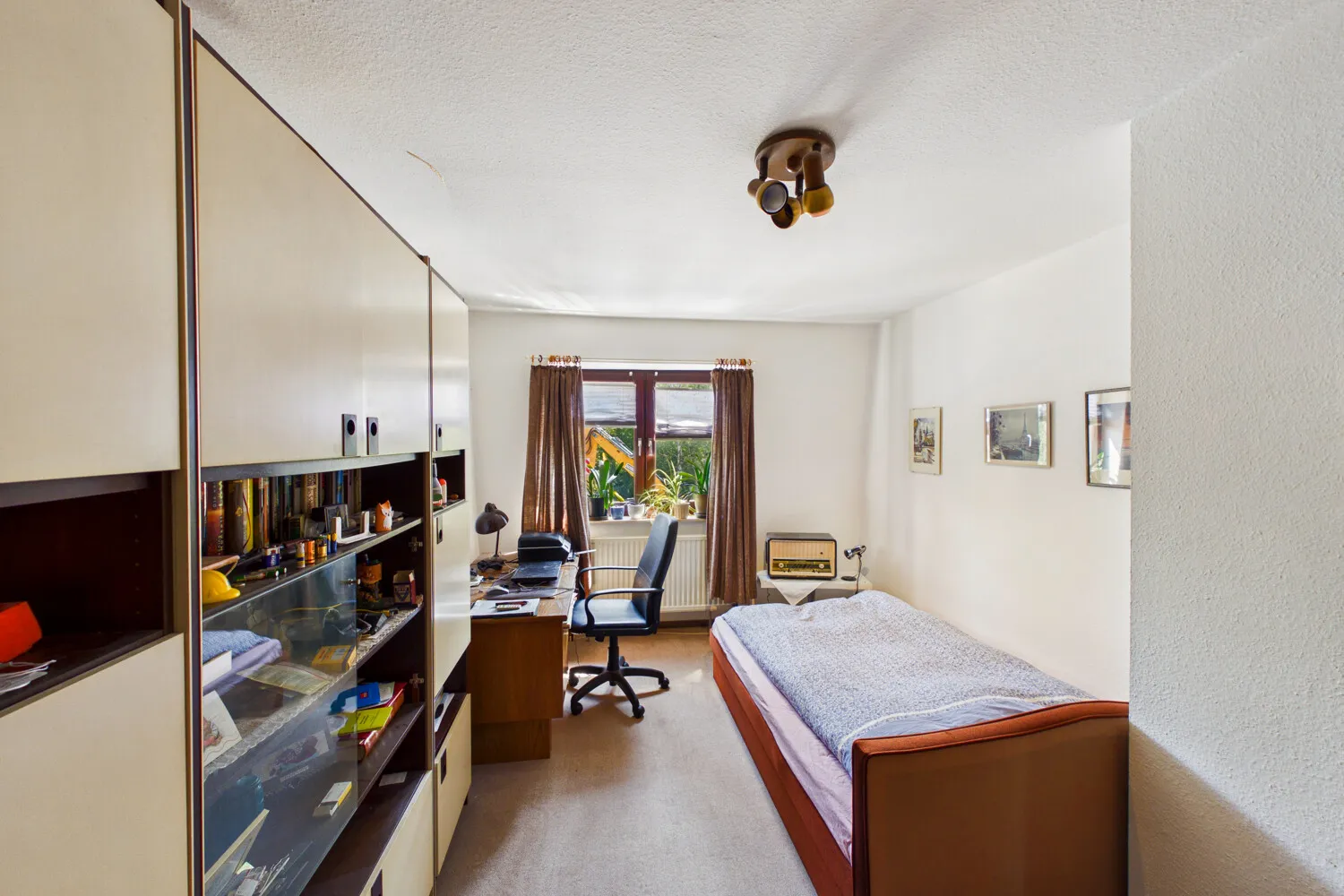 Schlafzimmer 2