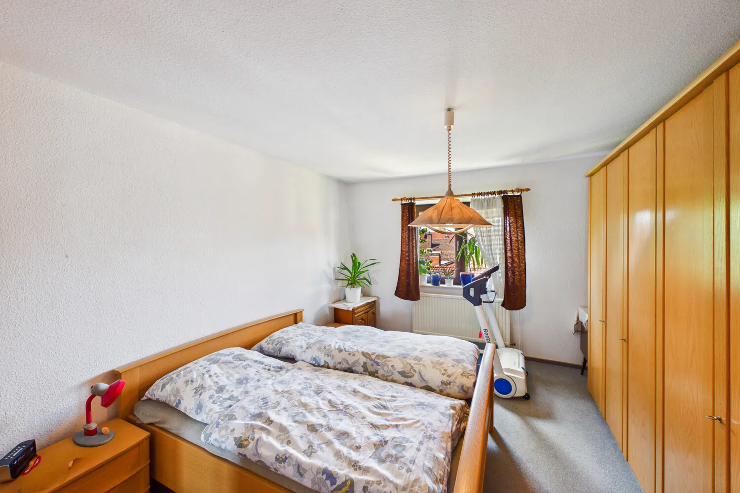 Schlafzimmer 1