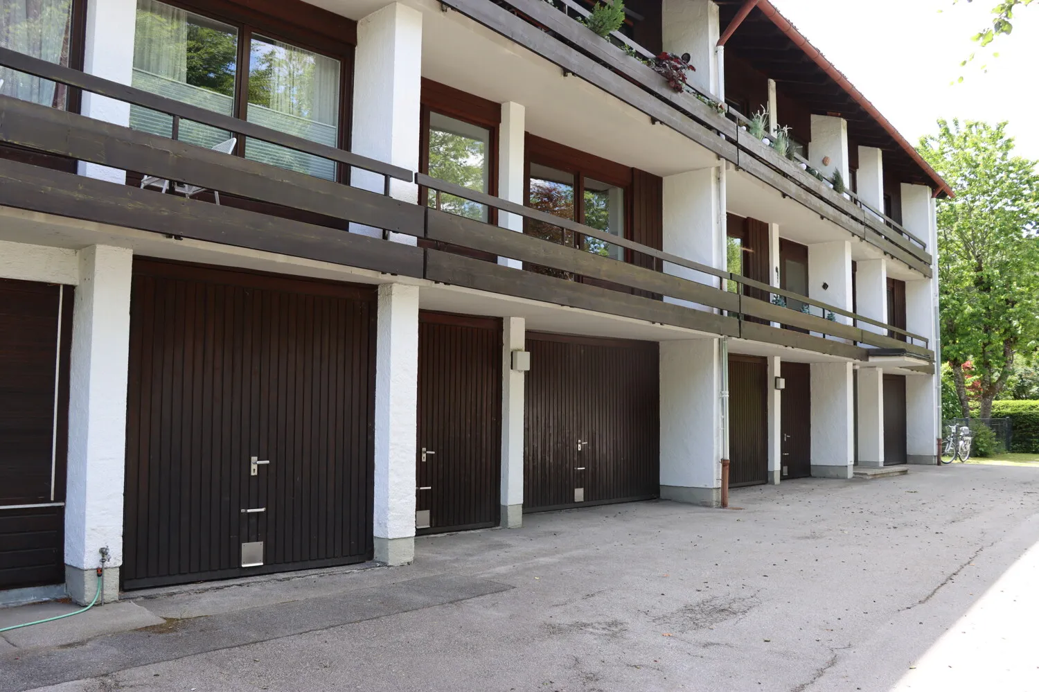 Garage und Zugang