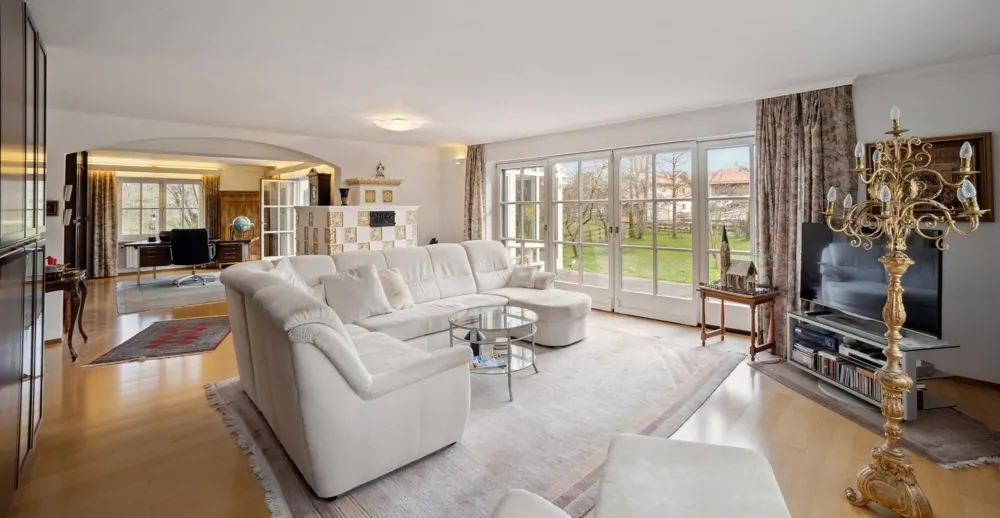 Wohnbereich mit Terrassenzugang