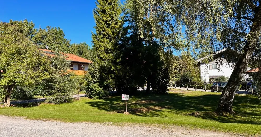 Blick zum Grundstück