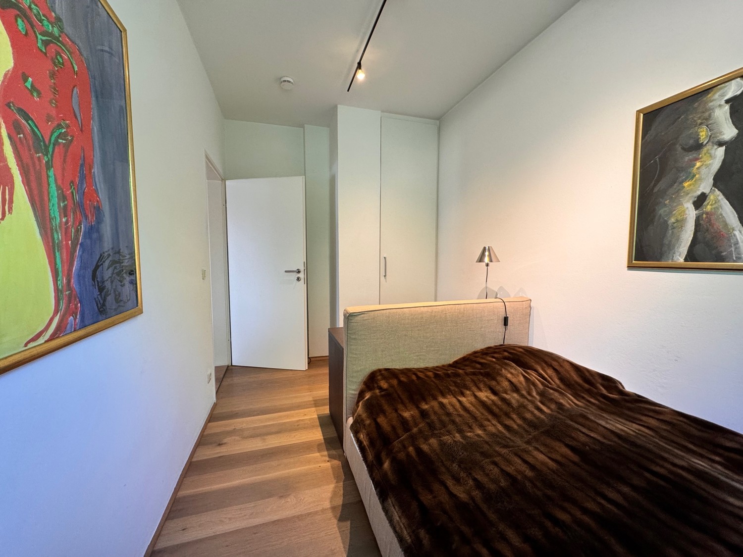 Gästezimmer mit Einbauschrank