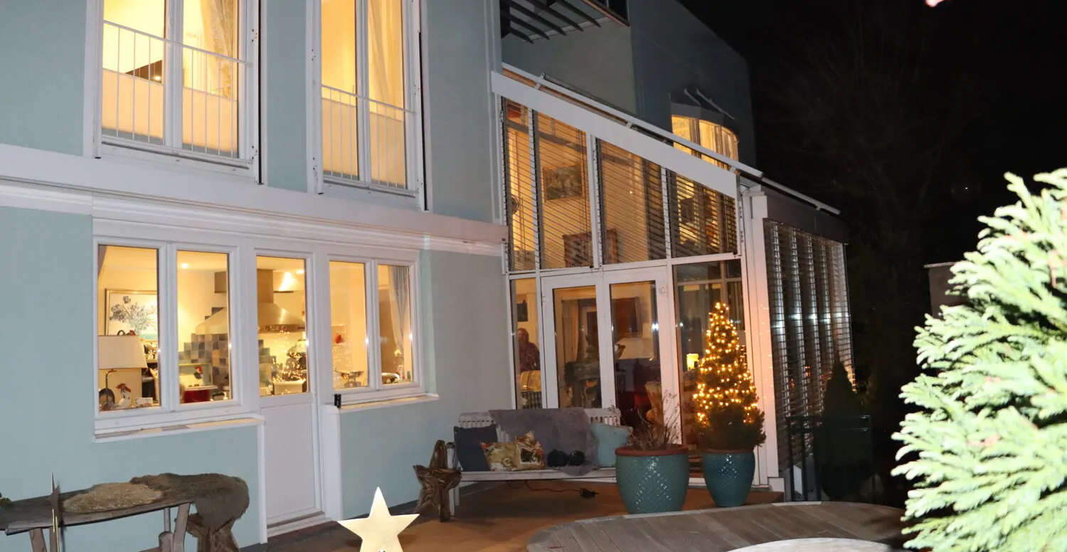 aead28ea-243f-4998-a138-931499e27d81