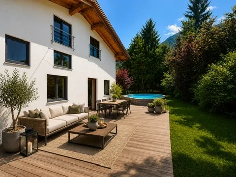 Terrasse mit Blick auf den Pool