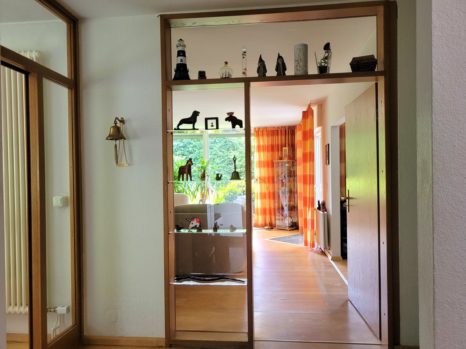 Blick ins Wohnzimmer