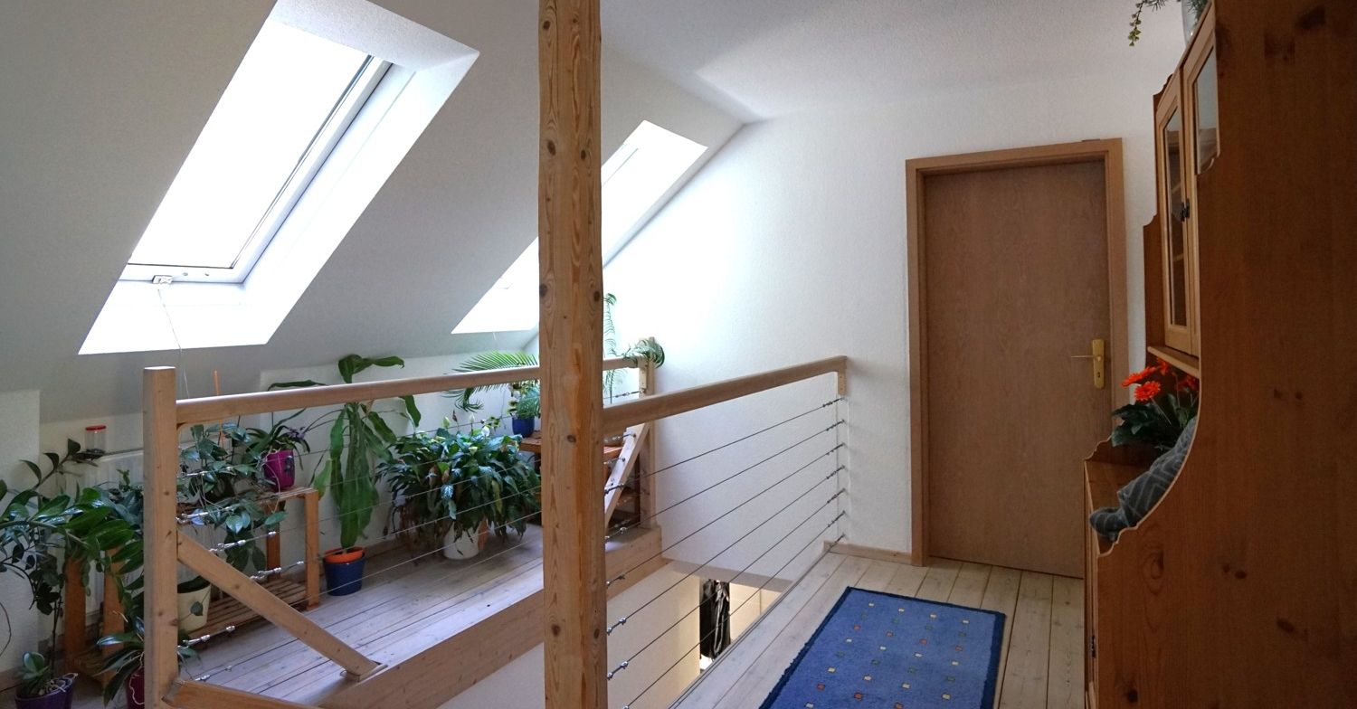 Treppe ins Obergeschoss