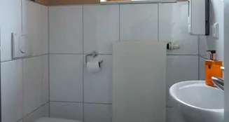 von_poll_real_estate_property_25035033_image_7