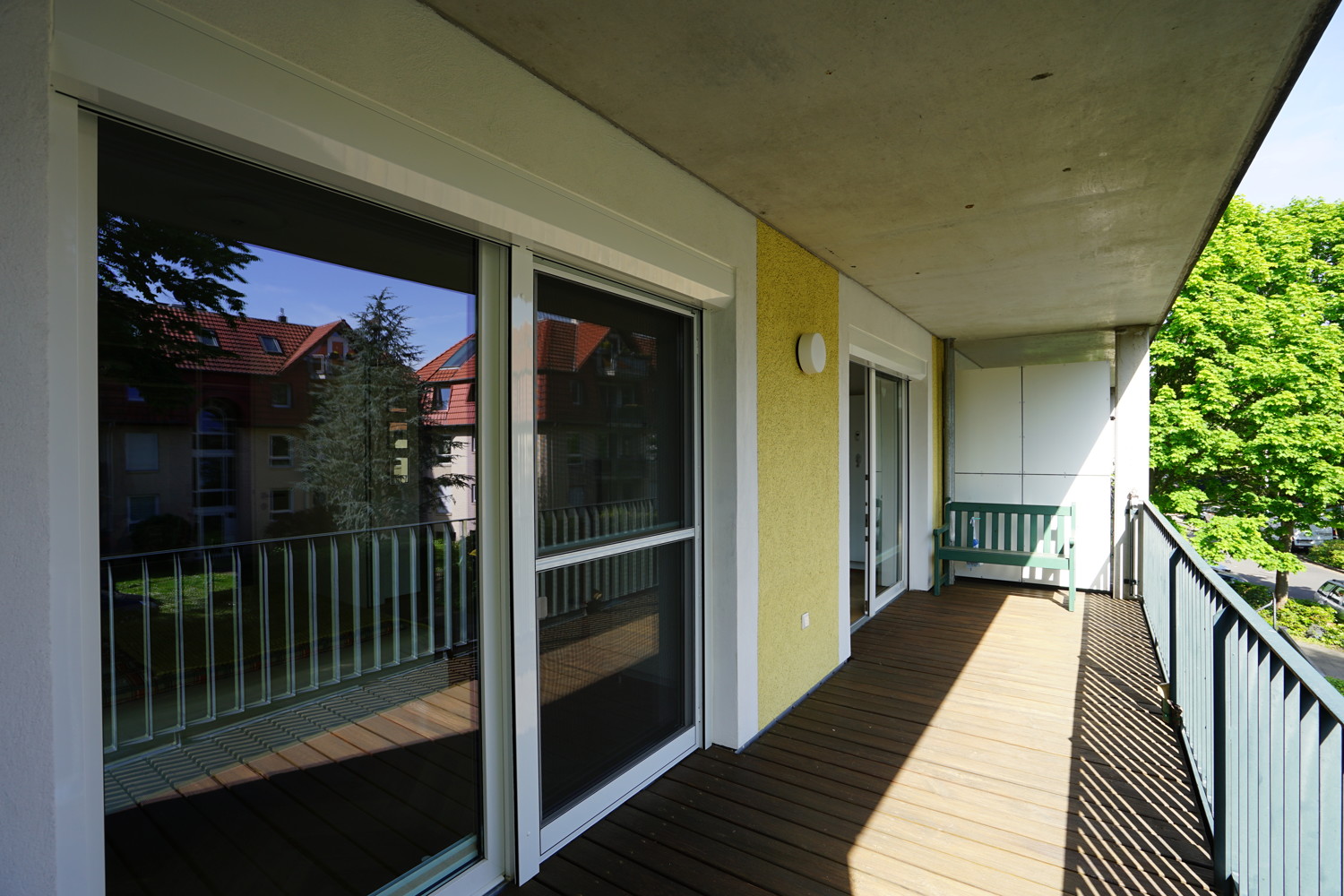 Überdachter Balkon