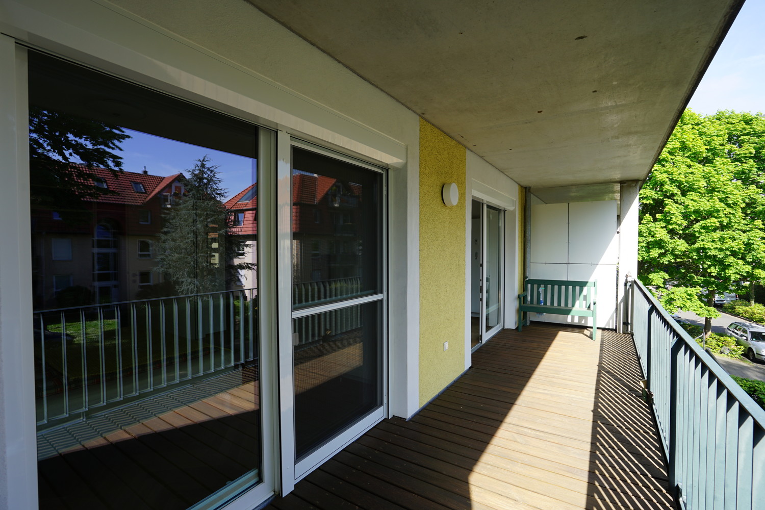 Überdachter Balkon