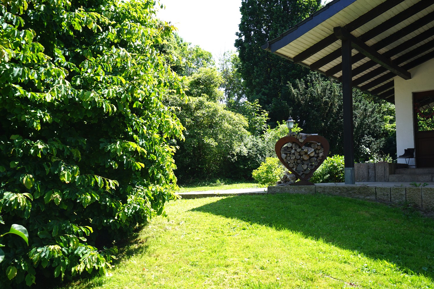 Blick zum Hauseingang
