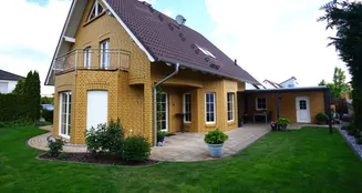 von_poll_real_estate_property_25035018_image_0