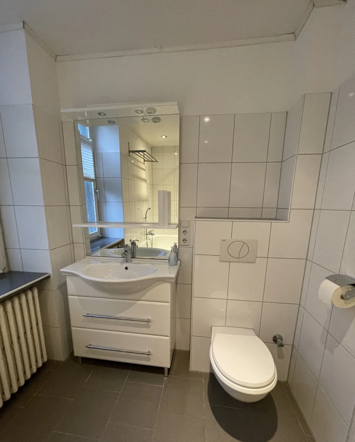 Badezimmer im EG links