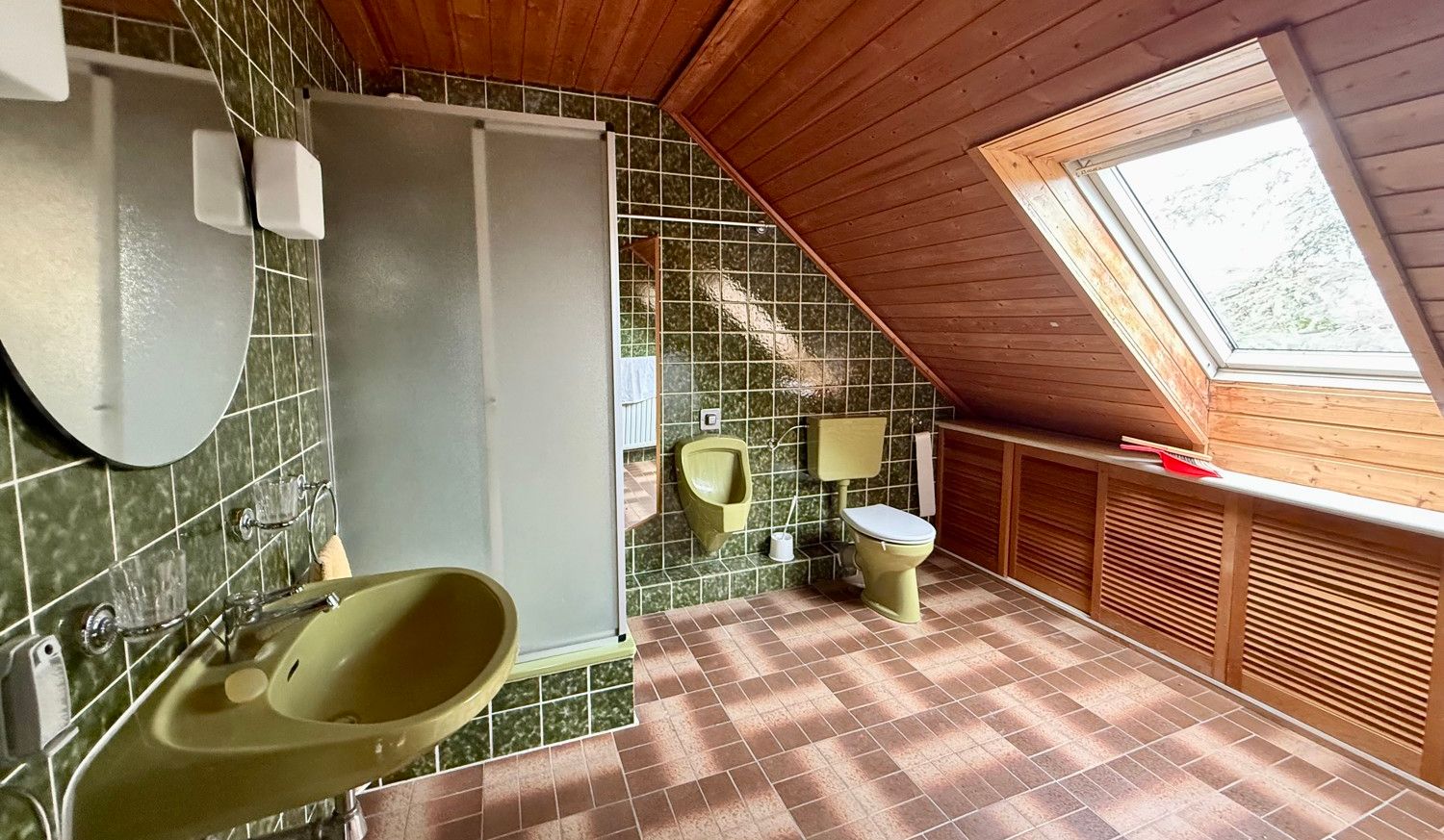 Badezimmer im Obergeschoss