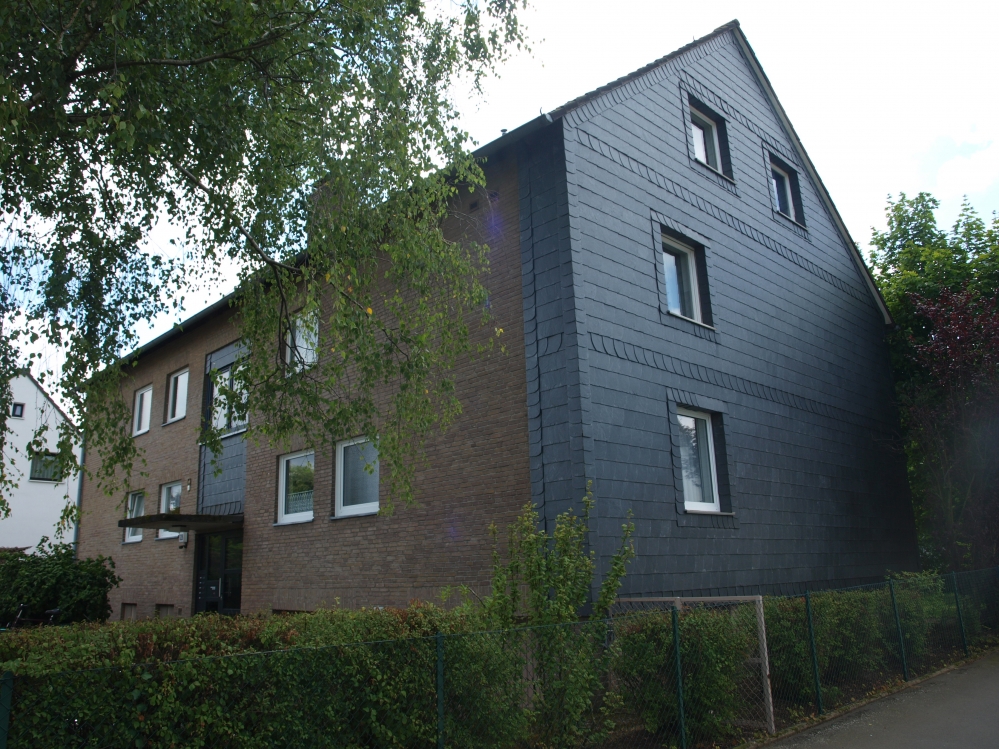 Großzügige Mietwohnung mit Balkon und Garage