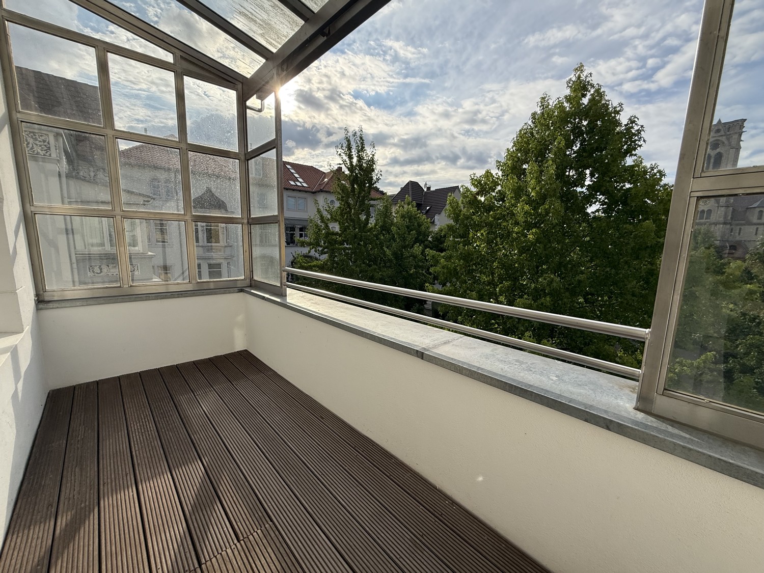 Überdachter Balkon
