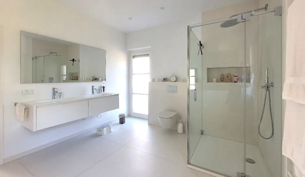 Badezimmer im Obergeschoss