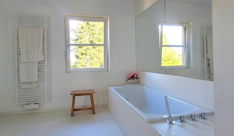 Badezimmer im Obergeschoss