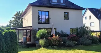 von_poll_real_estate_property_25035030_image_0