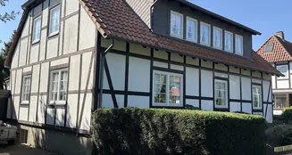 von_poll_real_estate_property_25035029_image_0