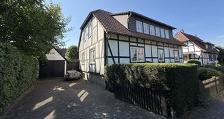 von_poll_real_estate_property_25035029_image_2
