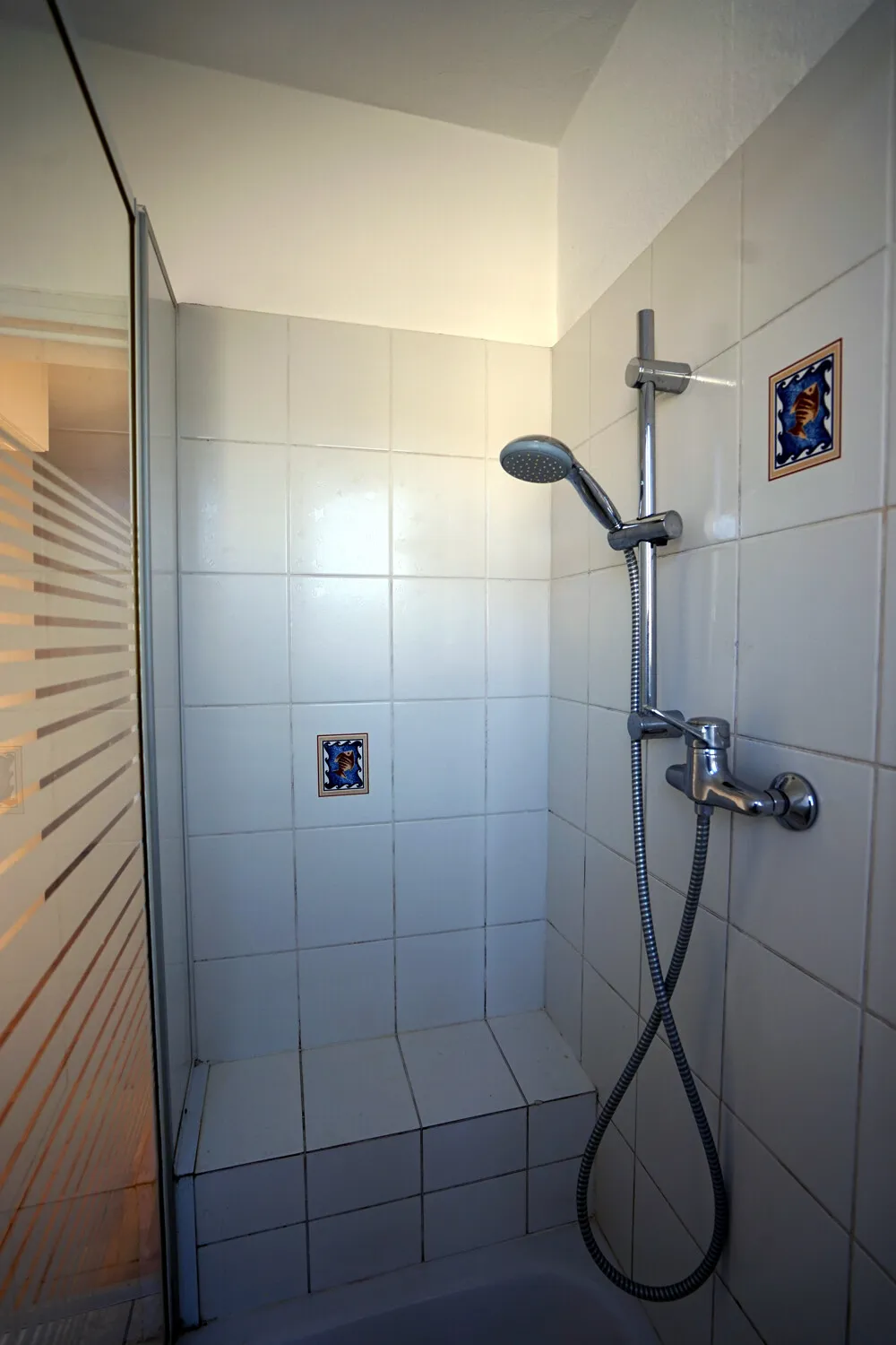 Dusche im 2. Badezimmer im Obergeschoss