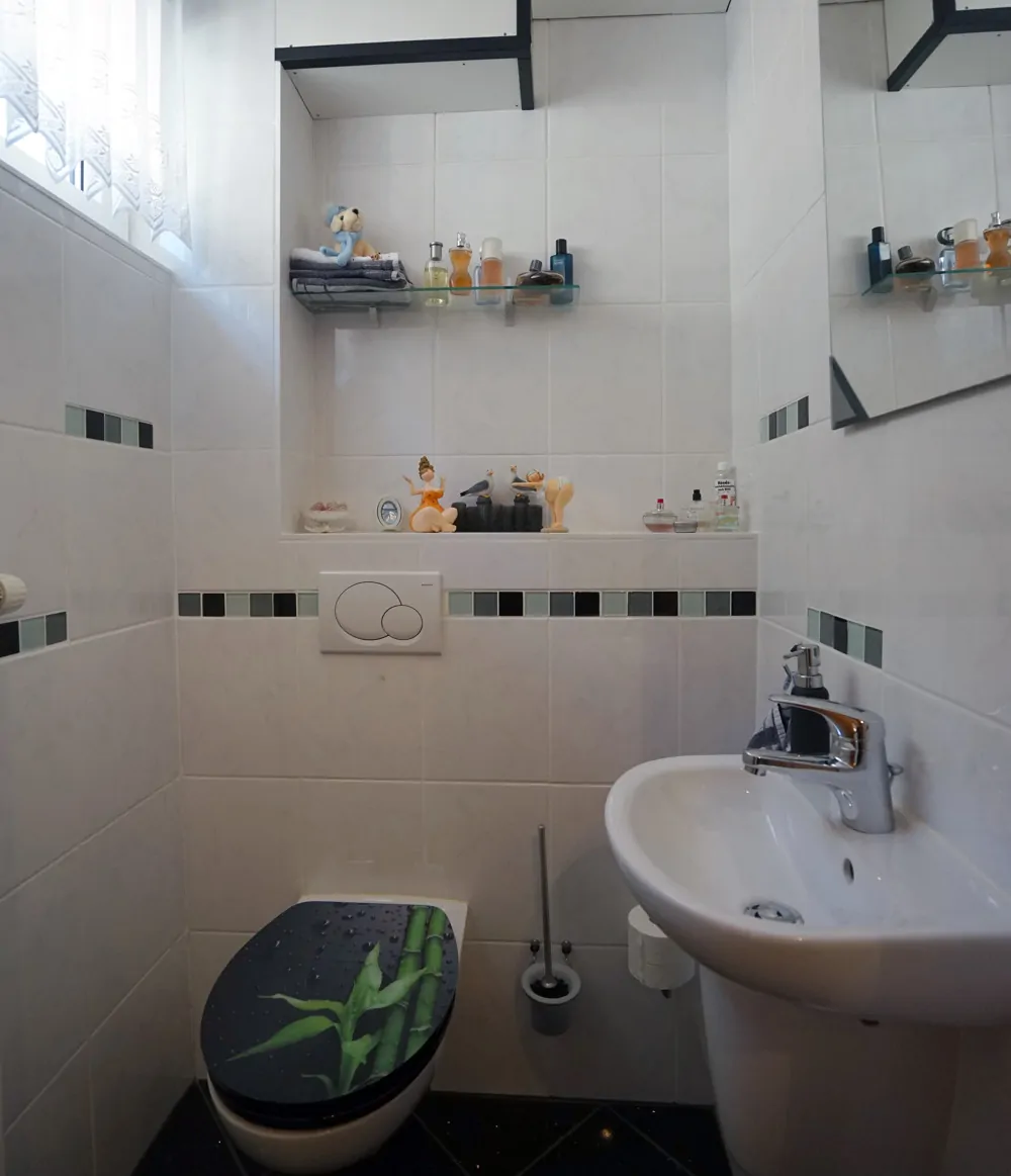 Gäste-WC im Erdgeschoss