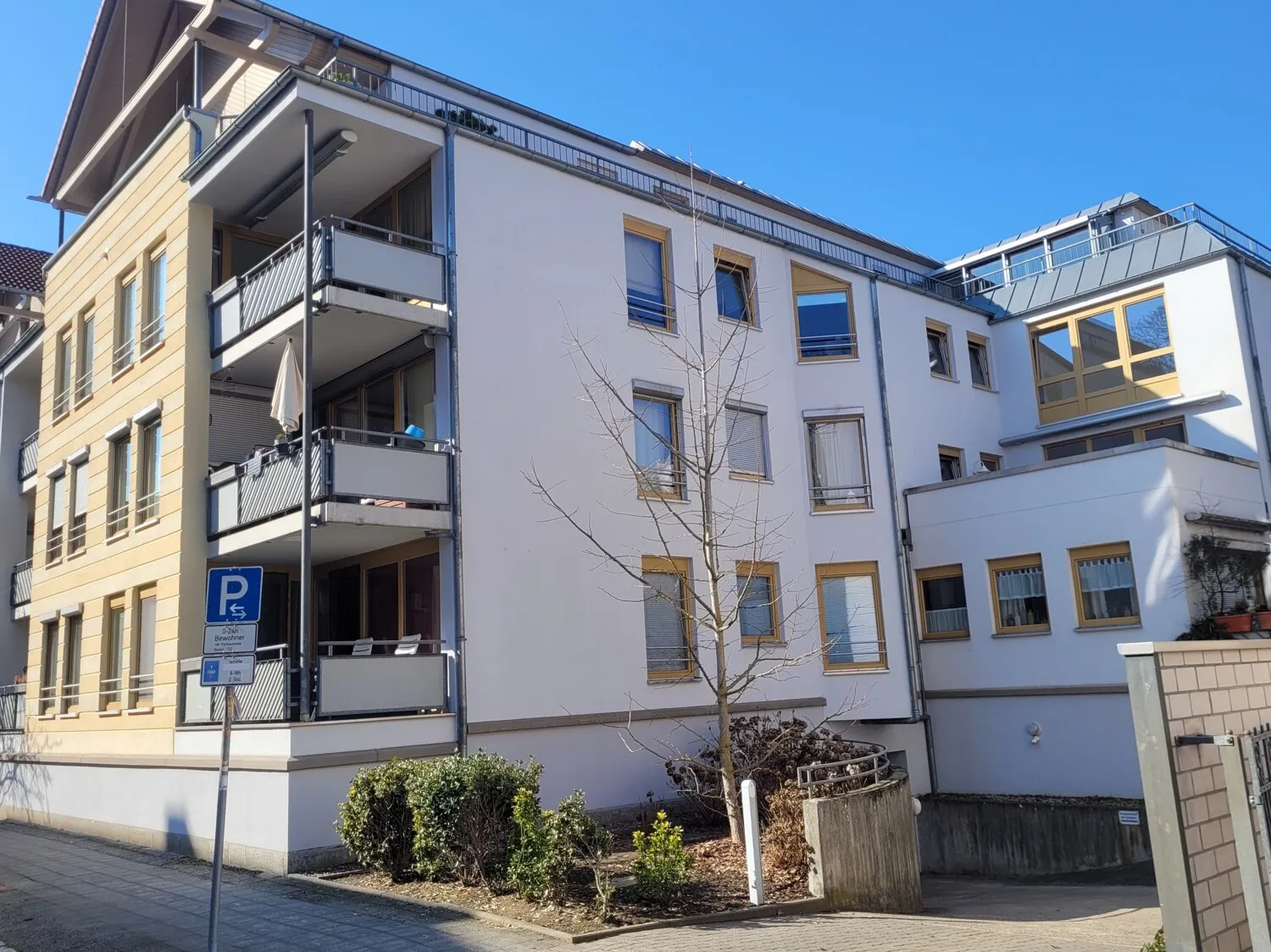 Charmante Maisonettewohnung mit Aufzug und Tiefgaragenstellplatz in bester Lage